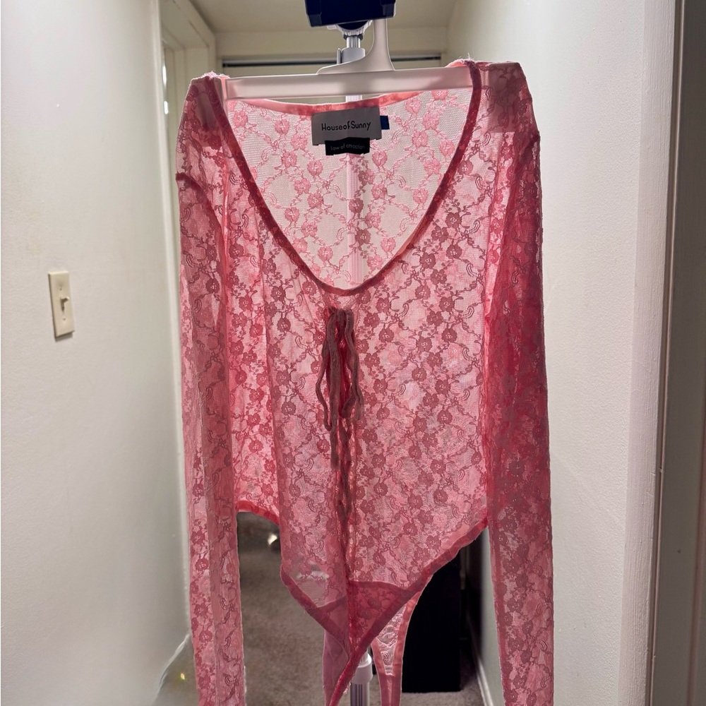 House of Sunny Peach Lace Detail Top